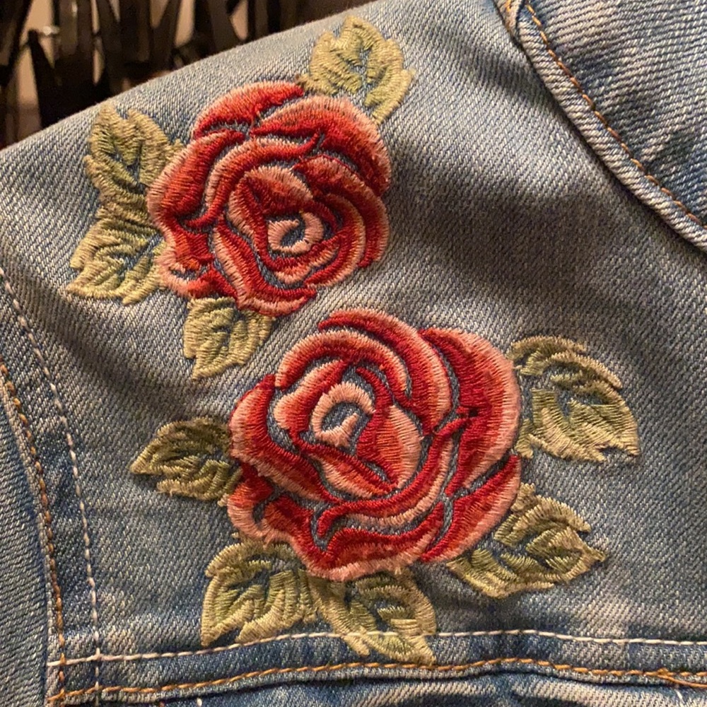 Floral Denim Jacket - Picture 4 of 7
